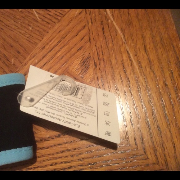 NWT Inmotion Reflective ponytail holder - Picture 3 of 5